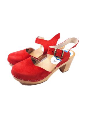 קבקבי עץ בובה אדום