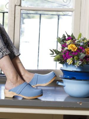 קבקבי עץ בצבע תכלת לק