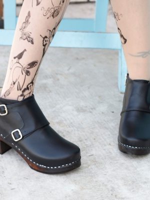 מגפונים שחורים דגם אינגריד