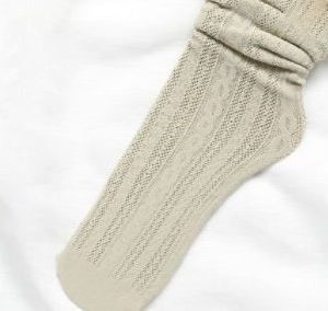 גרביים סרוגים אפור