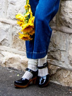 קבקבי עץ בובה שחור לק גבוה