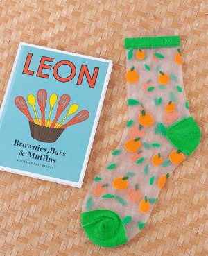 גרביים שקופים עם קלמנטינות