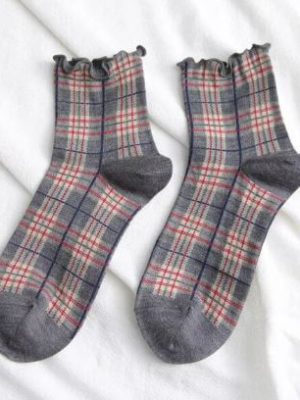 גרביים משובצים אפור ואדום