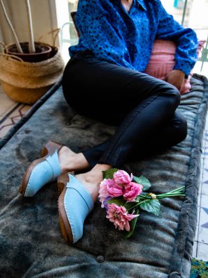 קבקבי עץ תכלת נובוק עקב בינוני