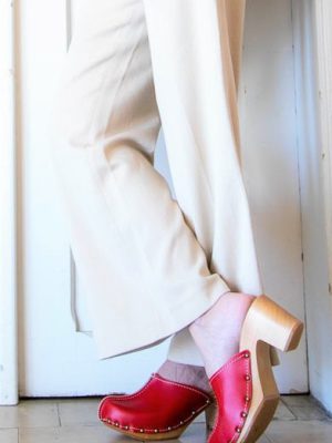 קבקבי עץ אסטלה אדום עקב גבוה