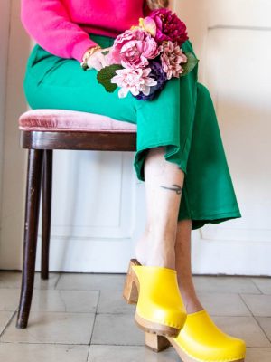 קבקבי עץ עקב גבוה צהוב - דגם מילנה