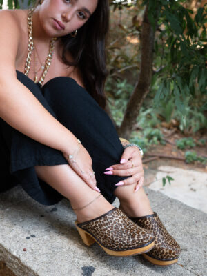 קבקבי עץ מנומר עקב גבוה