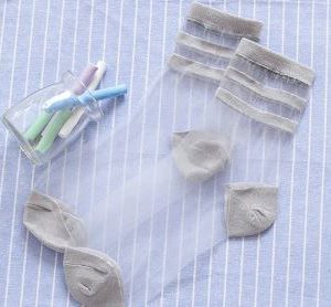 גרביים שקופים עם סיומת שני פסים אפורים