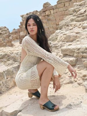 כפכפי עץ רונה פיפ טו ירוק מטאלי